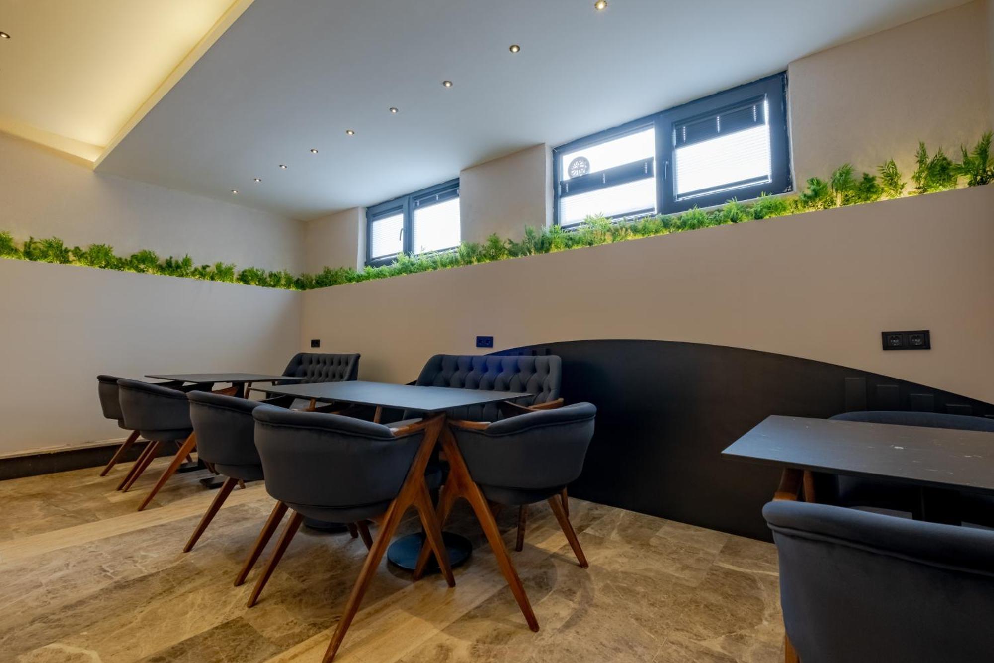 Fly Point Airport Hotel Arnavutkoy Екстериор снимка