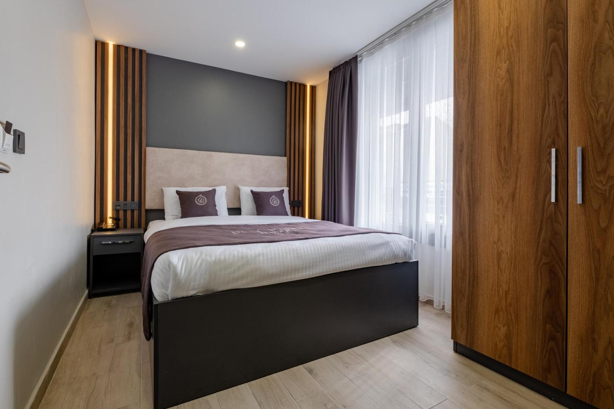 Fly Point Airport Hotel Arnavutkoy Екстериор снимка