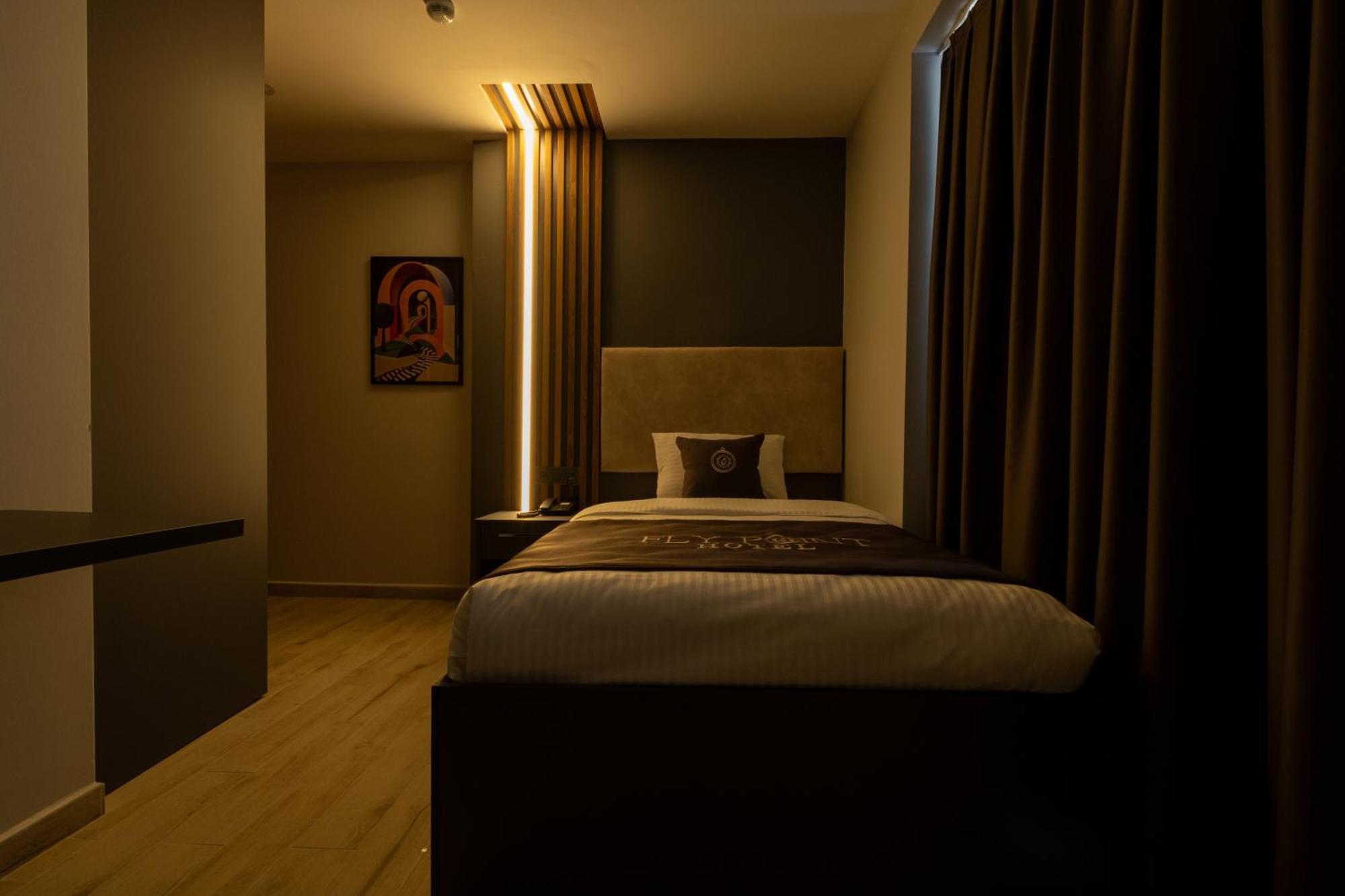 Fly Point Airport Hotel Arnavutkoy Екстериор снимка